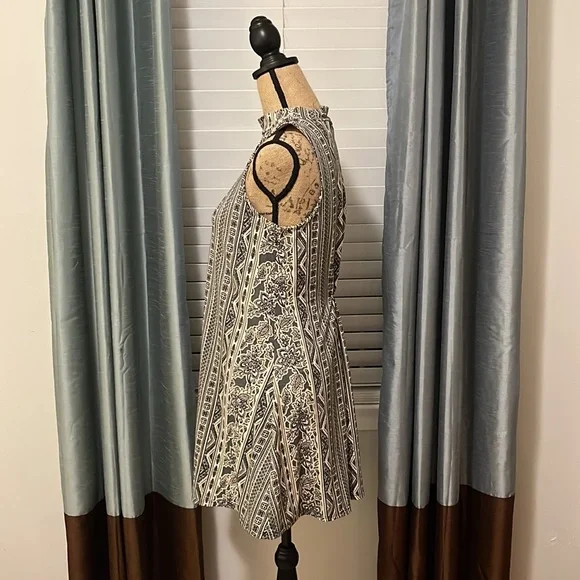 Print short dress - Picture 2 of 4